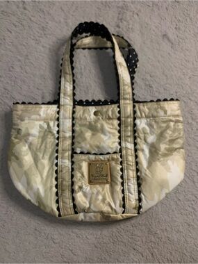 Crystal ball Beige Camo Scalloped Trim reversible Tote